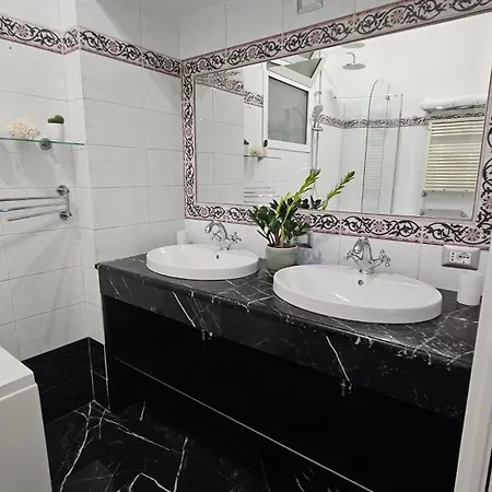 Con Giardino Centocelle Metro C