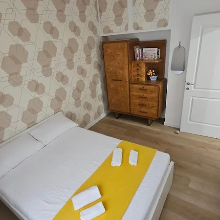 Con Giardino Centocelle Metro C Roma